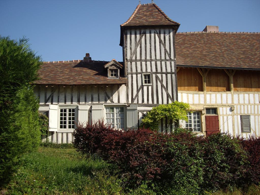 Meublé de tourisme Le Gilliard Villa Chavanges Habitación foto